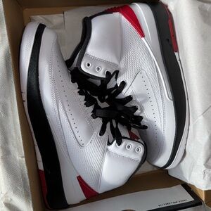 BRAND NEW- Jordan 2 Retro OG Chicago - Size 6Y /7.5 Women's